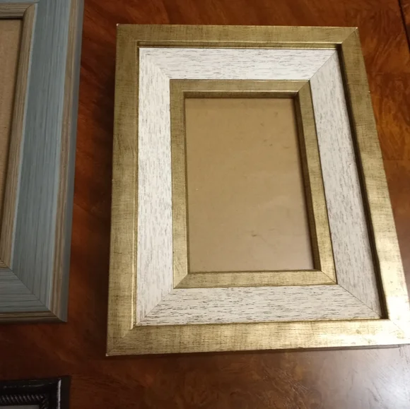 Picture frames - Picture 4 of 4